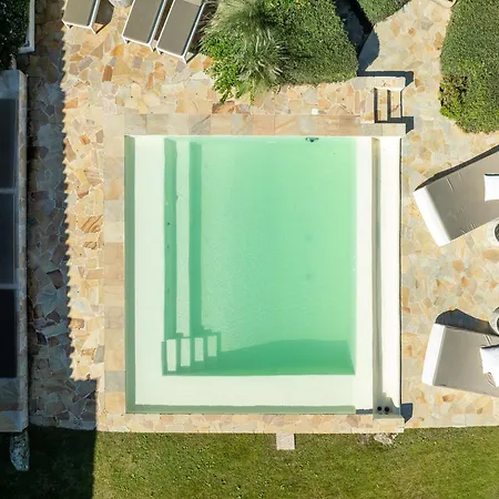 Exclusive In With Jacuzzipool