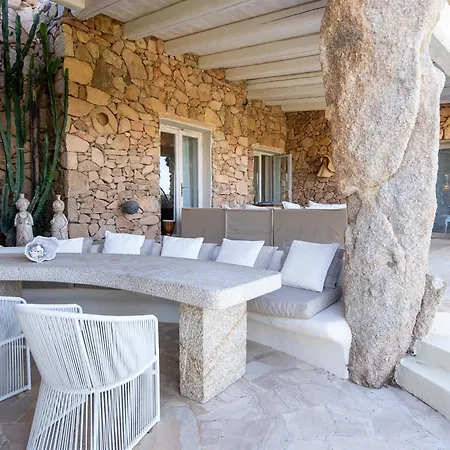 Villa Exclusive In With Jacuzzipool