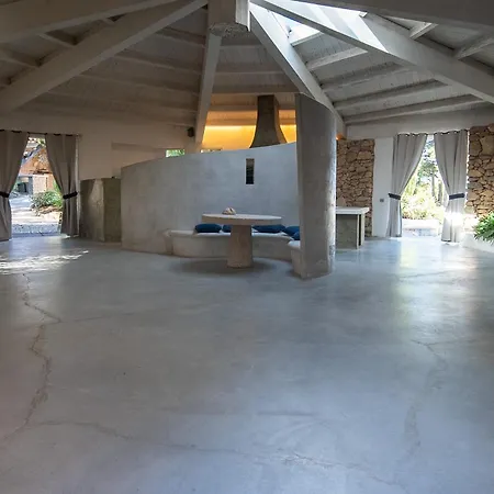 Villa Exclusive In With Jacuzzipool Porto Rotondo